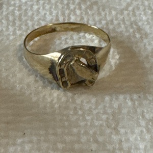 Hoseshoe Ring 10kyg 1.2g