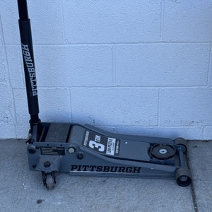 Pittsburgh  3 Ton Floor Jack