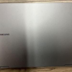 SAMSUNG GALAXY BOOK 4