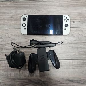 Nintendo Switch Handheld - Oled - Heg-001