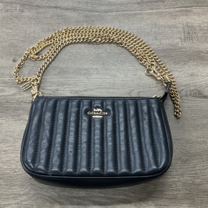 COACH LEATHER PURSE