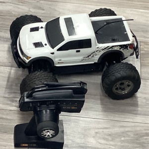 HPI SAVAGE XS RC CAR WITH CONTROLLER 