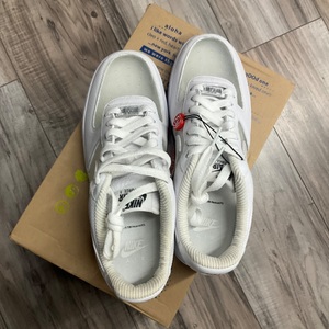 NIKE OLIVIA KIM BETTY BOOP AIR FORCE 1