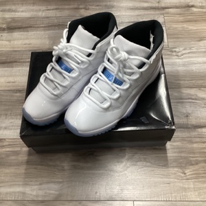 NIKE AIR JORDAN 11 RETRO