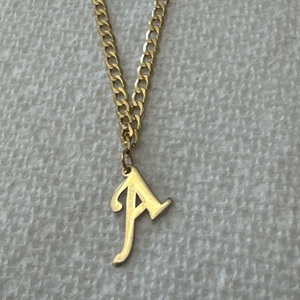 Necklace 14kyg 3.7g 