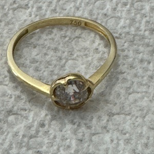 CZ 18kyg 2.1g Ring