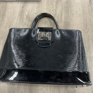 Louis Vuitton Mirabeau Electric Epi 