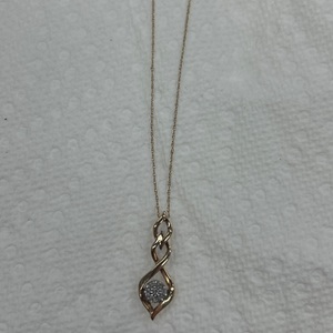 Necklace 10dias .20ctw 10kyg