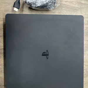 Sony Ps4 SLIM - 1TB NO CONTROLLER WITH CORDS 