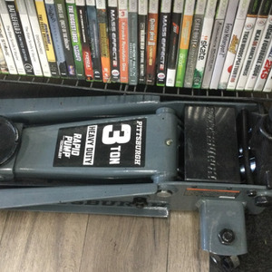 Pittsburgh 3 Ton Floor Jack