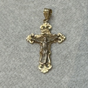 Cross Pendant 14kyg 2.5g 