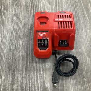 MILWAUKEE 12/ 18V RAPID CHARGER