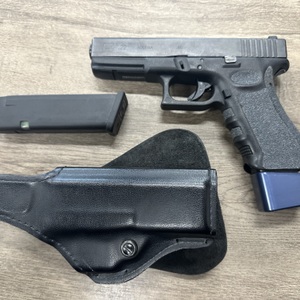 GLOCK 22 .40 SEMI AUTO PISTOL