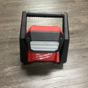 Milwaukee M18 ROVER Dual Power Flood Light 2366-20 (Tool Only )