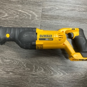DEWALT VARIABLE RECIPROCATING SAW (TOOL ONLY)