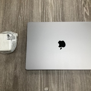 16" 2021 MACBOOK PRO, M1 PRO, 16GB RAM, 512GB STORAGE
