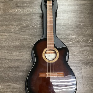 IBANEZ GA35TCE-DV5 ACOUSTIC/ELECTRONIC GUITAR W/CASE *SOME SCRATCHES ON THE BACK