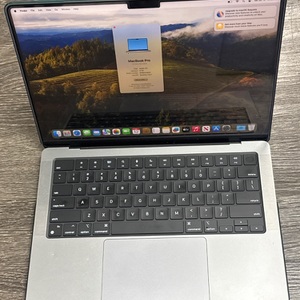 Apple Macbook Pro A2918