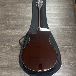 YAMAHA APX600 ACOUSTIC ELECTRIC THINLINE GUITAR