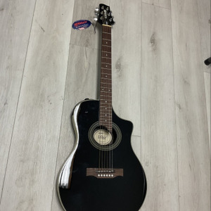 Line 6 Variax Acoustic 700