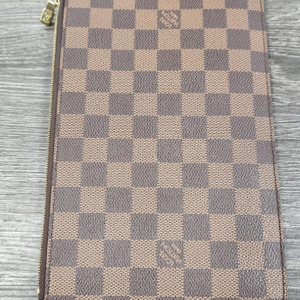 LOUIS VUITTON NEVERFULL POCHETTE DAMIER