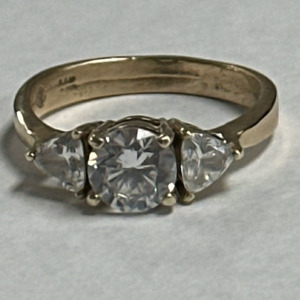Stone Lds Rg 14kyg 3.9g Size 7.25 