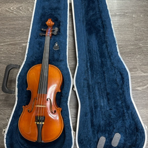 Cremona Violin Antonius Stradivarius Copy