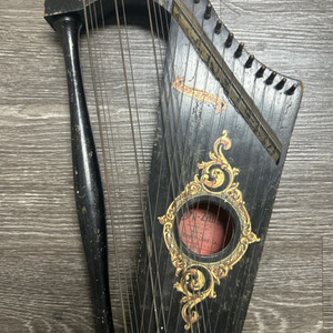 The Harp-Zither Vinatge 1900'S