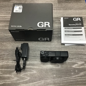 Ricoh Gr III X WITH ACCESSORIES