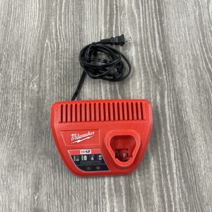 Milwaukee Tools Charger 48-59-24