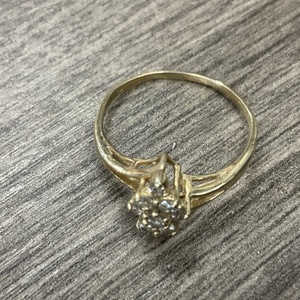 Yellow Gold Ring 2.1g/14kt 