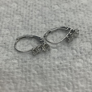 White Gold Dangle Earrings 1.2g/14kt