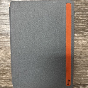 APPLE IPAD 6TH GEN 32GB W/CASE