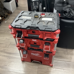Milwaukee Packout Tool Box