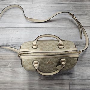 COACH  SAVANNAH CARRYALL PURSE