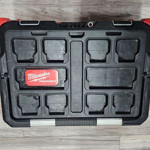 MILWAUKEE PACKOUT BOX