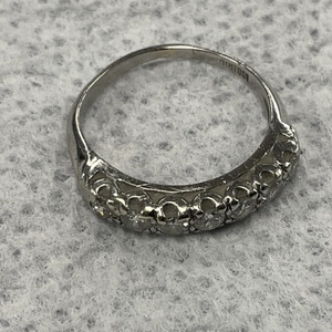 Platinum diamond band
