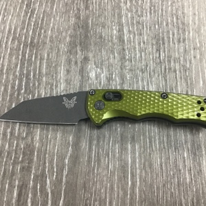 BENCHMADE FULL IMMUNITY POCKET KNIFE 