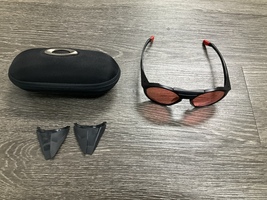 OAKLEY Clifden SUNGLASESS