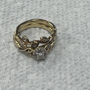 Wessing set Gold Ring 4.3g/10kt -