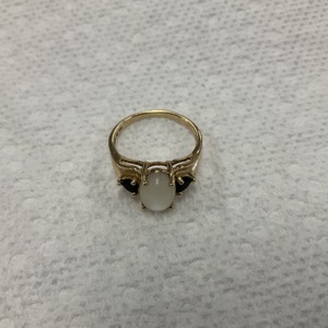 Gold 10kt Yellow 2.06dwt 3.2gt Ring 