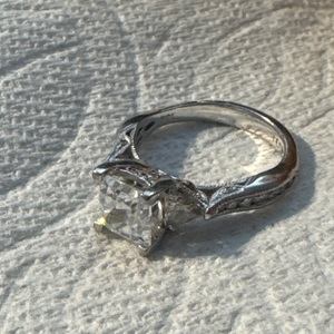 White Gold CZ Solitare Ring 4.6g/14kt -