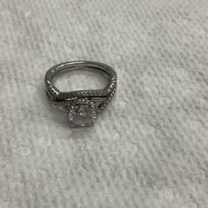 Lab Grown White Gold Solitare Ring 3.9g/14kt 
