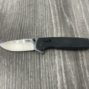 Sog TERMINUS XR pocket knife 