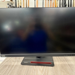LENOVO 27" THINKVISION MONITOR