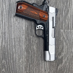 SMITH & WESSON  SW1911SC 45 PISTOL