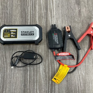 STANLEY FATMAX 1800AMP JUMP STARTED BATTERY PACK WITH CABLES