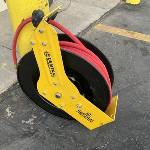 CENTRAL PNEUMATIC RETRACTABLE HOSE