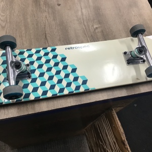 RETROSPEC SKATEBOARD