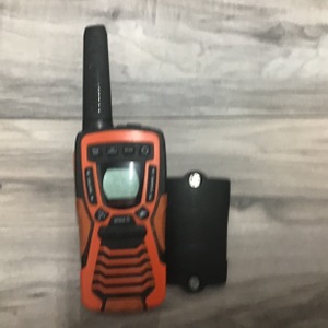 Cobra acxt1035r flt Two Way Radio